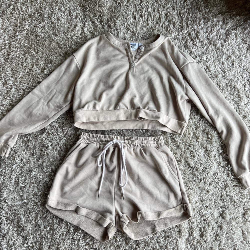 Princess Polly lounge set! Size 4.